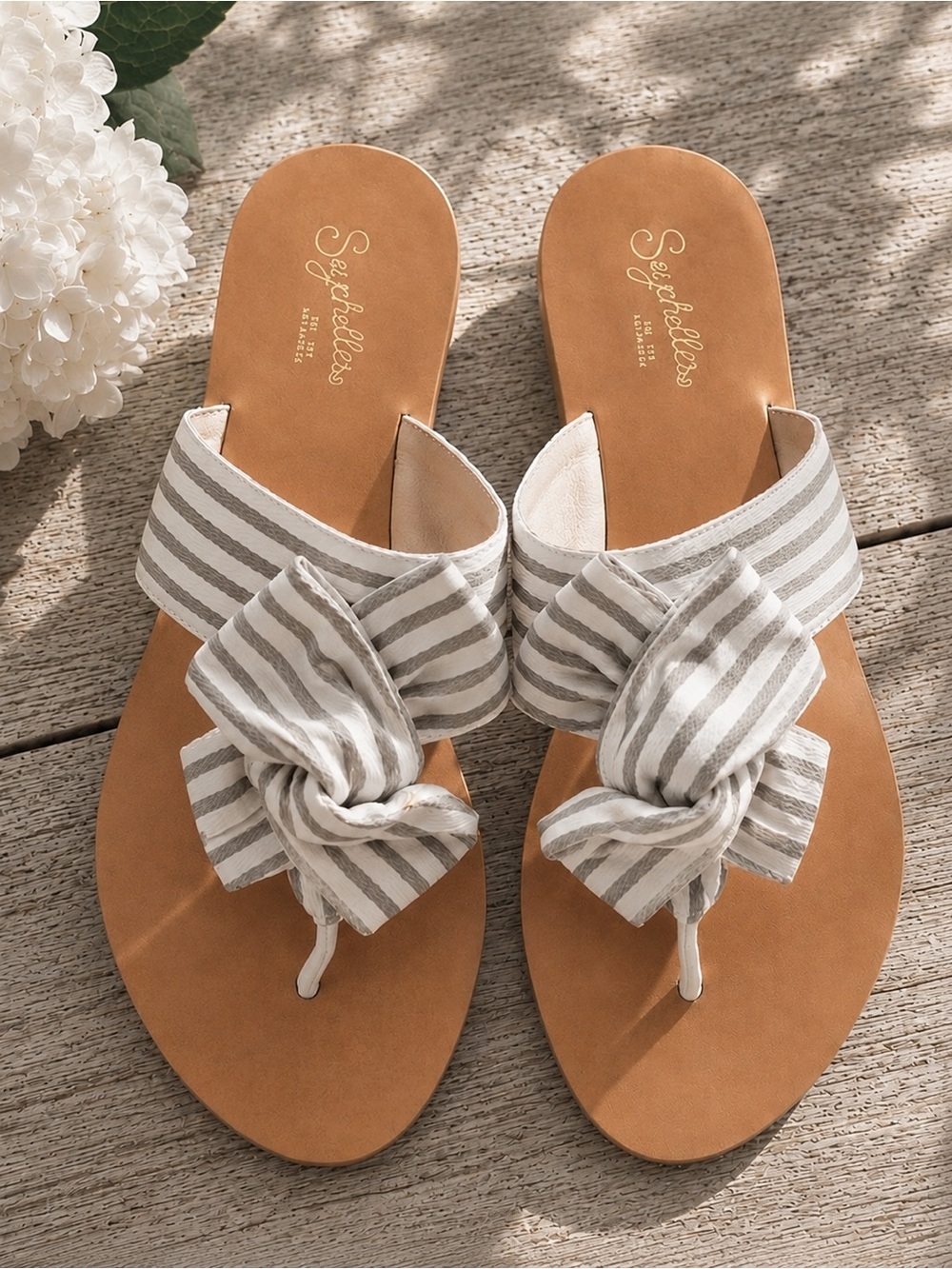 Seychelles Sandals | Grey Striped | Size 10